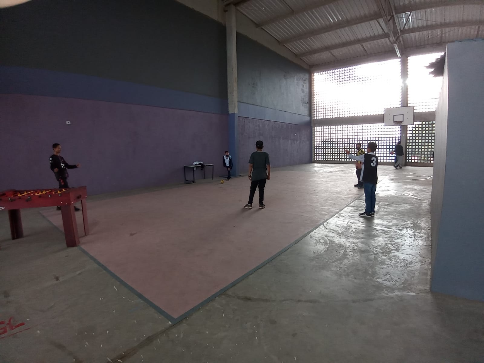 A generic square placeholder image with rounded corners in a figure.