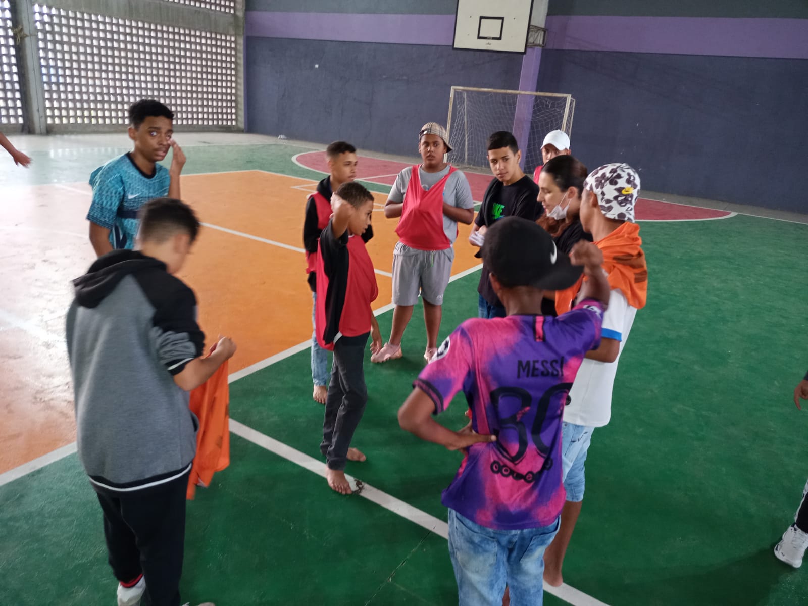 A generic square placeholder image with rounded corners in a figure.