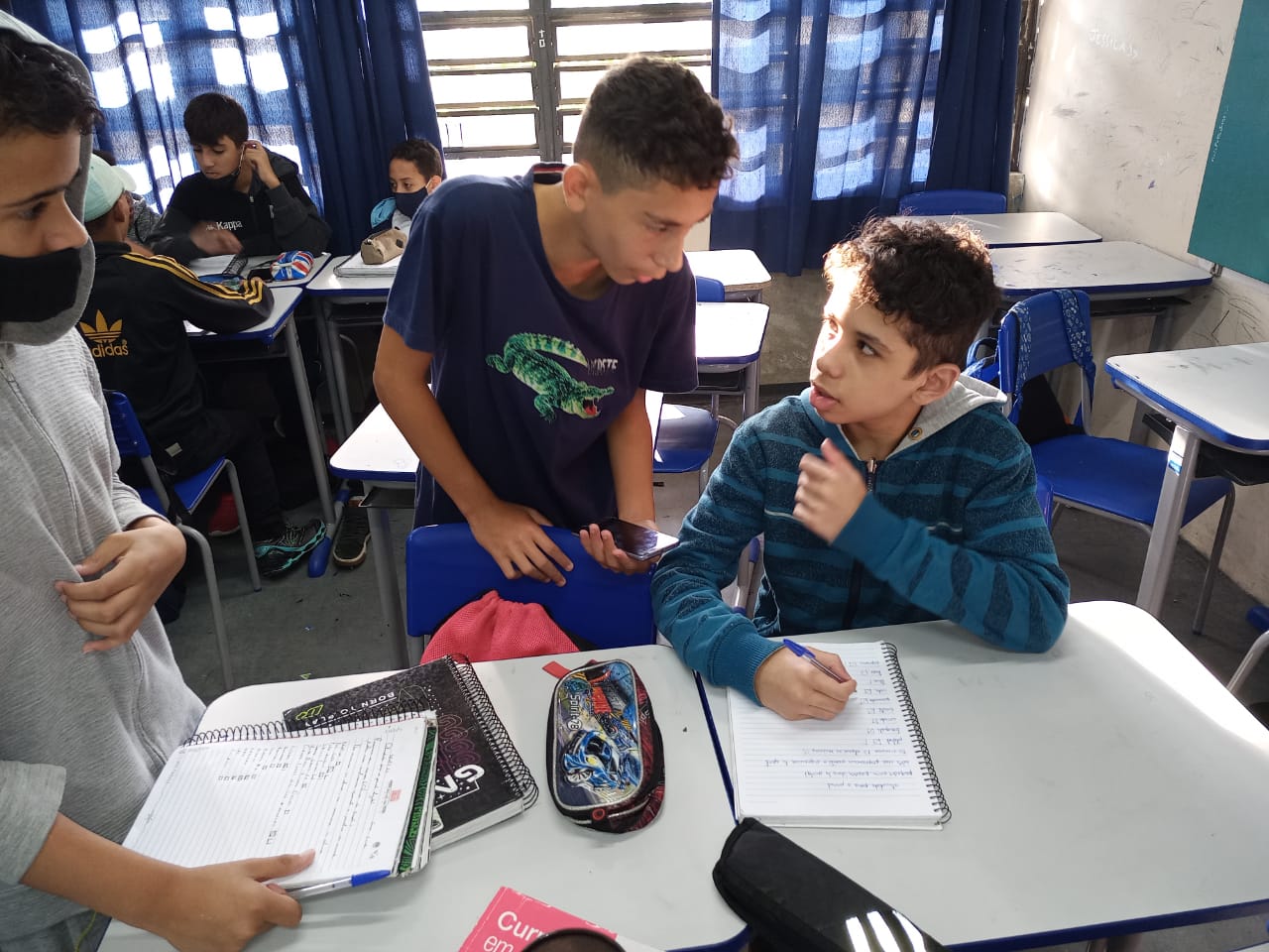 A generic square placeholder image with rounded corners in a figure.